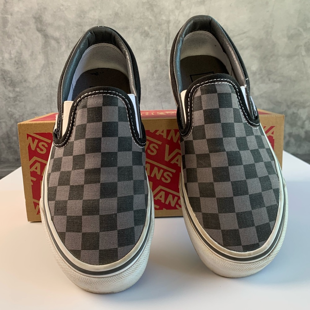 Vans Checkerboard Slip On. Size 4 Boys, 6.0 Women